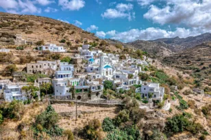 Τα χωριά της Τήνου που αξίζει να βάλεις στο καλοκαιρινό πρόγραμμα