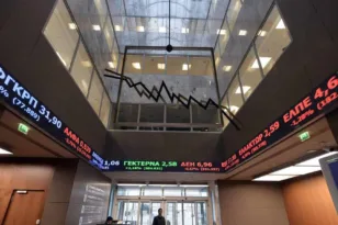 Χρηματιστήριο Αθηνών: Το διεθνές sell off πιέζει το ταμπλό – Ποιες μετοχές δέχονται βάρος