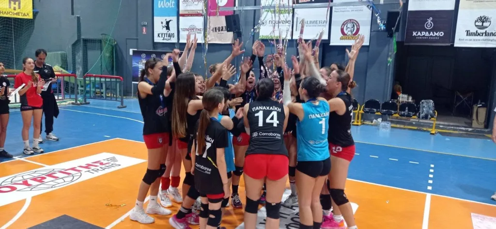 Στην κορυφή της Πελοποννήσου ανέβηκαν τα «μωρά» της Παναχαϊκής Στην κορυφή της Πελοποννήσου ανέβηκαν τα «μωρά» της Παναχαϊκής