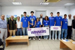 Τα Εκπαιδευτήρια «Αναγέννηση» τιμήθηκαν από τον Νεκτάριο Φαρμάκη - Φωτογραφίες