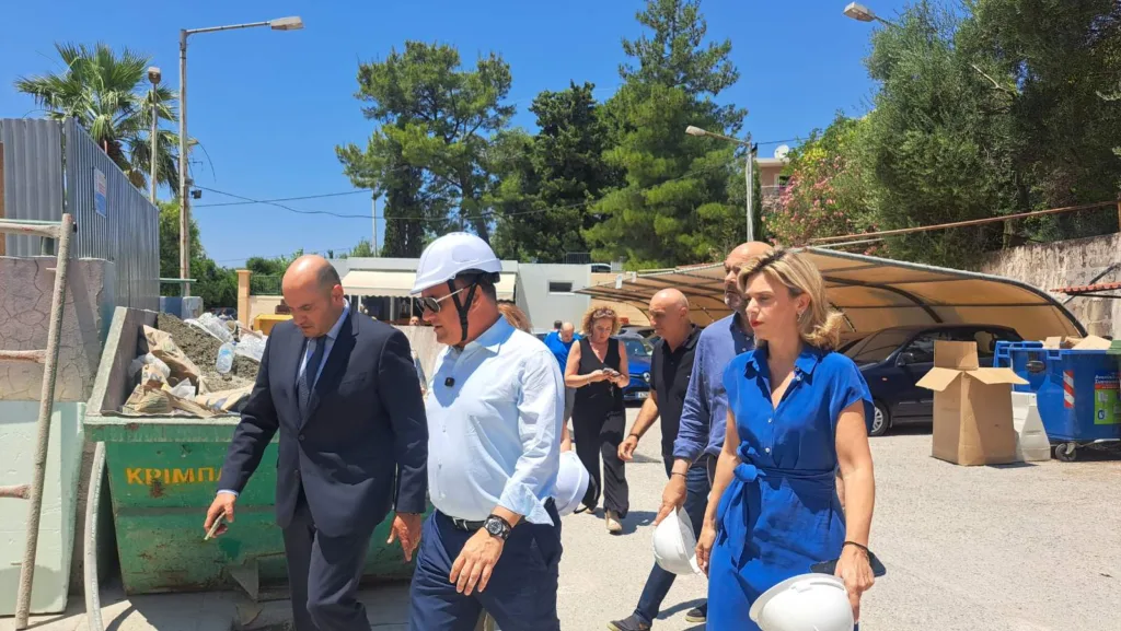 Περιοδεία Άδωνι στα Νοσοκομεία της Πάτρας: Πρόοδος στα κτίρια, ελλείψεις σε προσωπικό - «Θα κάνουμε το παν» για το Ακτινολογικό του Καραμανδανείου Άνδρας Πάτρας
