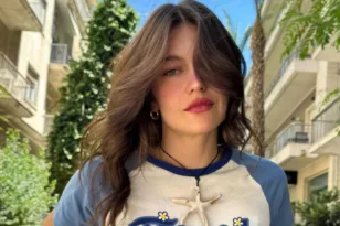 Η Κλέλια Ανδριολάτου άλλαξε look και όλοι ρωτούν για τον νέο της ρόλο