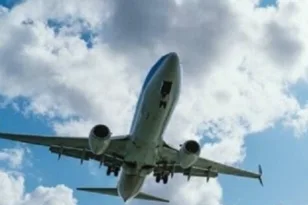 Θεσσαλονίκη: Μεθυσμένος επιβάτης αναστάτωσε πτήση, αναγκαστική προσγείωση