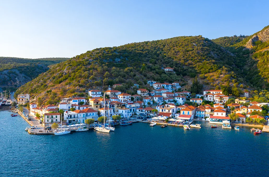 Μια διαδρομή στο πιο θαλασσινό άκρο του Πηλίου: Τρίκερι, Αγία Κυριακή και Κόττες Μια διαδρομή στο πιο θαλασσινό άκρο του Πηλίου: Τρίκερι, Αγία Κυριακή και Κόττες