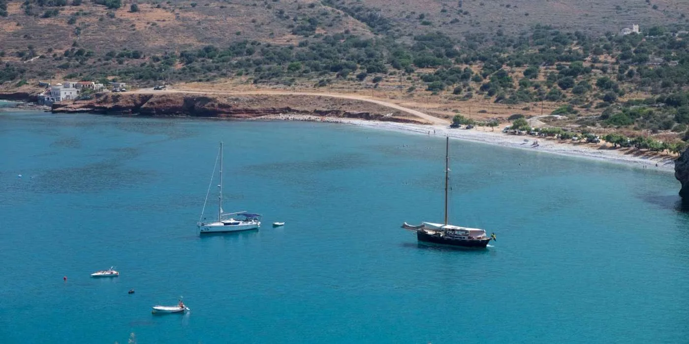 Από Σελινίτσα μέχρι Λιμένι: Πώς να οργανώσεις τις βουτιές σου στη Μέσα Μάνη Από Σελινίτσα μέχρι Λιμένι: Πώς να οργανώσεις τις βουτιές σου στη Μέσα Μάνη