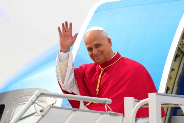 «Viva el Papa»: Θερμή υποδοχή στον Πάπα Λέοντα ΙΔ΄ στη Μαδρίτη