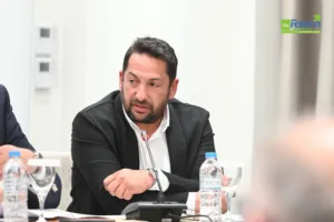 Γενέθλια ΠΑΣΟΚ: Ο Ανδρέας «ζει», αλλά δεν οδηγεί