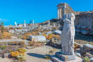Γιατί βυθίζεται η Δήλος κατά 1 εκατοστό τον χρόνο;