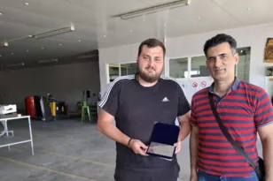 Δυτική Αχαΐα: Νέες στολές μάχης στο Αστυνομικό Τμήμα με χορηγία δύο επιχειρήσεων