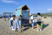 Πάτρα: Η πλαζ της Αγυιάς ετοιμάστηκε για το καλοκαίρι και γέμισε χρώμα ΦΩΤΟ