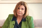 Πάλι άνοιξε πυρ κατά του Σαμαρά η κόρη του Εβερτ