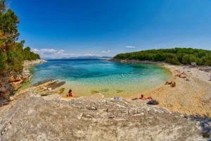 Ιθάκη και Κεφαλονιά: Ο απόλυτος οδηγός για «island hopping» με αφετηρία την Δυτική Ελλάδα