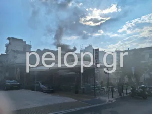 Πάτρα: Φωτιά και μεγάλη αναστάτωση στο Κέντρο, «άρπαξε» καμινάδα καταστήματος εστίασης, ΦΩΤΟ, BINTEO