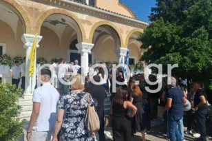 Πάτρα: Η πόλη δακρύζει, σπαρακτικό το τελευταίο «αντίο» στον Διονύση και τον 16χρονο Ηλία-Κωνσταντίνο Γκέκα, ΦΩΤΟ