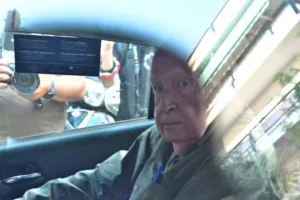 Με ταξί επέστρεψε στις φυλακές ο Αλέξανδρος Γιωτόπουλος, ΦΩΤΟ Με ταξί επέστρεψε στις φυλακές ο Αλέξανδρος Γιωτόπουλος, ΦΩΤΟ