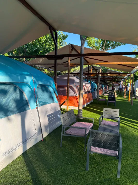 Camping: 5 ονειρικές στάσεις στην Πελοπόννησο Camping: 5 ονειρικές στάσεις στην Πελοπόννησο