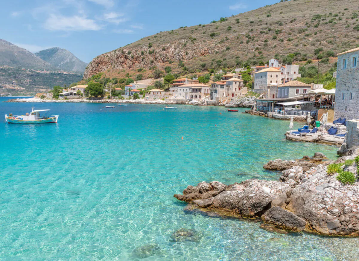 Από Σελινίτσα μέχρι Λιμένι: Πώς να οργανώσεις τις βουτιές σου στη Μέσα Μάνη Από Σελινίτσα μέχρι Λιμένι: Πώς να οργανώσεις τις βουτιές σου στη Μέσα Μάνη