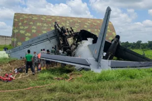 Τραγωδία στην Ινδία: Μεταγωγικό An-32 συνετρίβη και τυλίχθηκε στις φλόγες