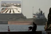 Ιρανικό πετρέλαιο: Προσωρινό «πράσινο φως» από τις ΗΠΑ και νέα πτώση στις τιμές