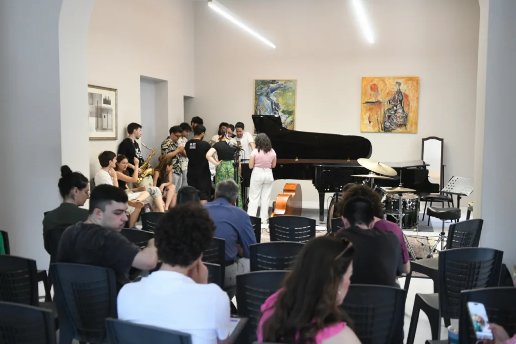 Πάτρα: Το «Jazz and More» γέμισε την πόλη με αυτοσχεδιασμούς, master classes και νέους μουσικούς ΦΩΤΟ