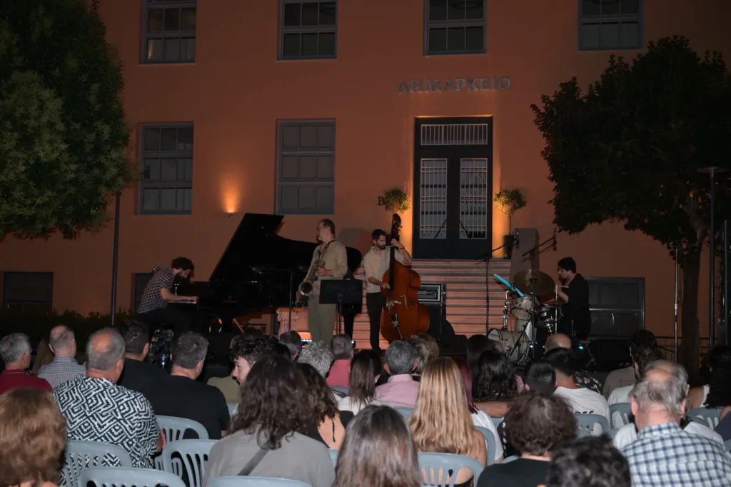 Πάτρα: Το «Jazz and More» γέμισε την πόλη με αυτοσχεδιασμούς, master classes και νέους μουσικούς ΦΩΤΟ