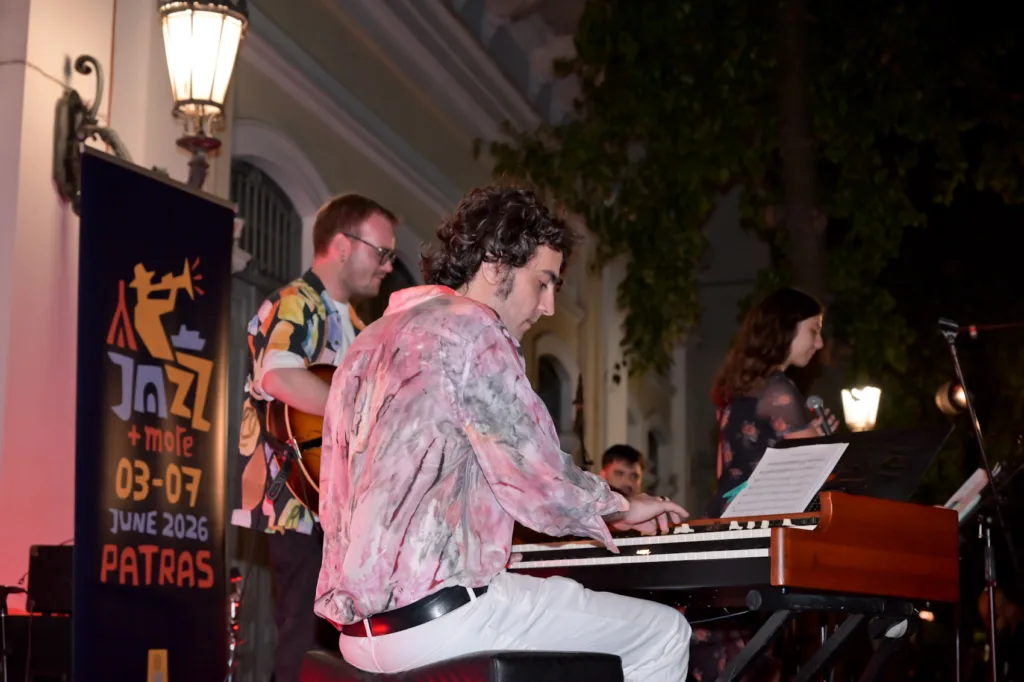 Πάτρα: Η jazz βγήκε στους δρόμους και άνοιξε το «jazz and more» με ρυθμό και αυτοσχεδιασμό