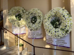 Καλαμάτα: Με λευκά τριαντάφυλλα το τελευταίο «αντίο» στην 39χρονη, ράγισαν καρδιές στην κηδεία της