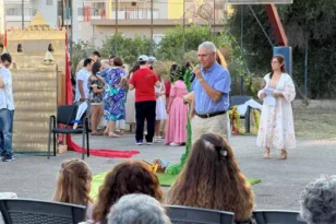 Πάτρα: Ο «Μαγικός Αυλός» στη γιορτή του ΚΔΑΠΑμεΑ Άμπετ Χασμάν ΦΩΤΟ