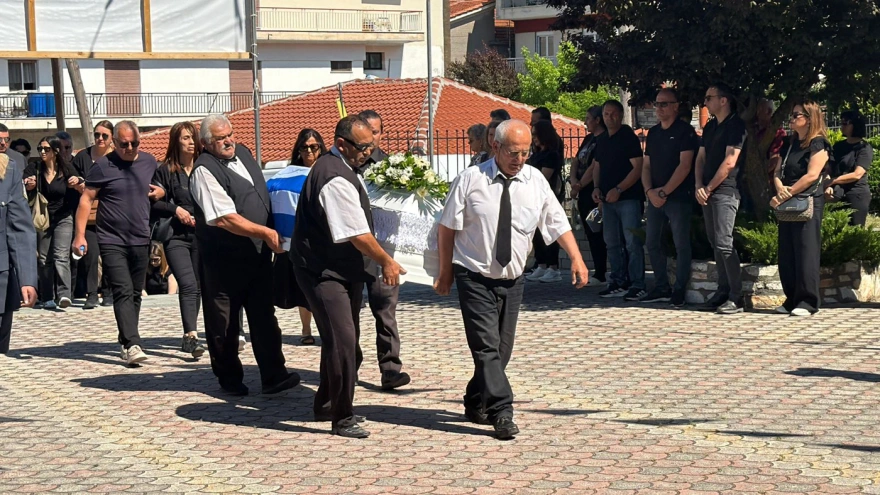 Δράμα: Το τελευταίο αντίο στην Αντιγόνη – Σπαραγμός στο Κάτω Νευροκόπι για την 45χρονη αστυνομικό