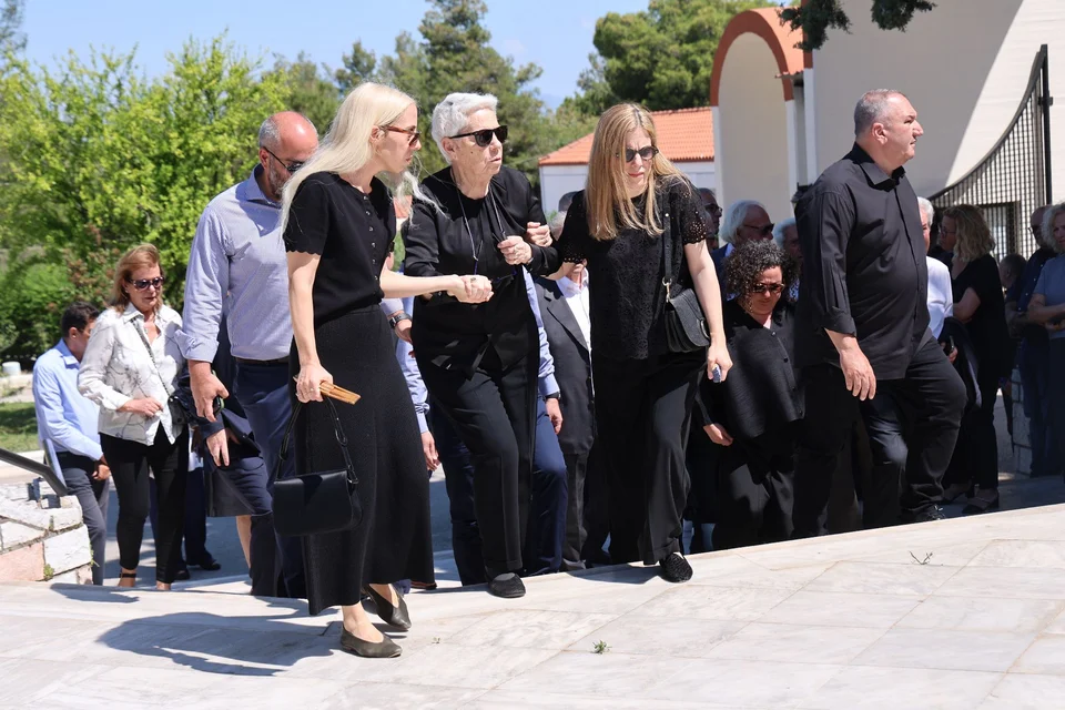 Γιώργος Σουφλιάς: Το τελευταίο αντίο στον πρώην υπουργό της ΝΔ – Παρών ο Μητσοτάκης Γιώργος Σουφλιάς: Το τελευταίο αντίο στον πρώην υπουργό της ΝΔ – Παρών ο Μητσοτάκης