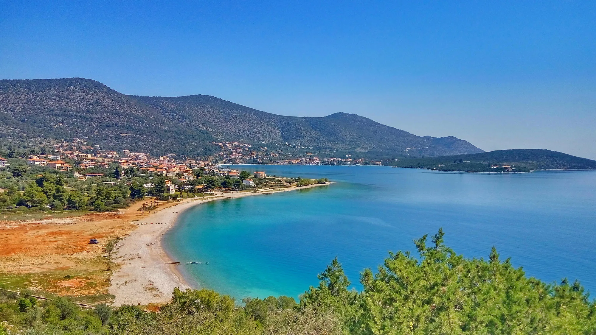Κορινθία: 8 χωριά για καλοκαιρινές εκδρομές με θάλασσα, βουνό και φαγητό