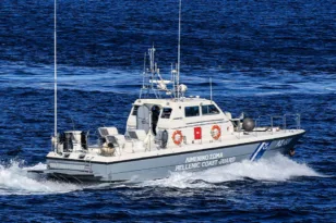 Κρήτη: 59 μετανάστες εντοπίστηκαν από drone της Frontex κοντά στους Καλούς Λιμένες