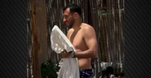 Βαγγέλης Παυλίδης: Ο σούπερ σταρ της Μπενφίκα χαλαρώνει στον Πάνορμο της Μυκόνου,ΦΩΤΟ Βαγγέλης Παυλίδης: Ο σούπερ σταρ της Μπενφίκα χαλαρώνει στον Πάνορμο της Μυκόνου,ΦΩΤΟ