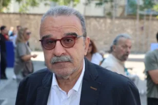 ΣΥΡΙΖΑ: Αποχώρησε ο Μαντζουράνης