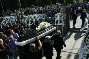 Το ελληνικό ποδόσφαιρο αποχαιρέτησε τον αδικοχαμένο Μάριο Οικονόμου, ΦΩΤΟ