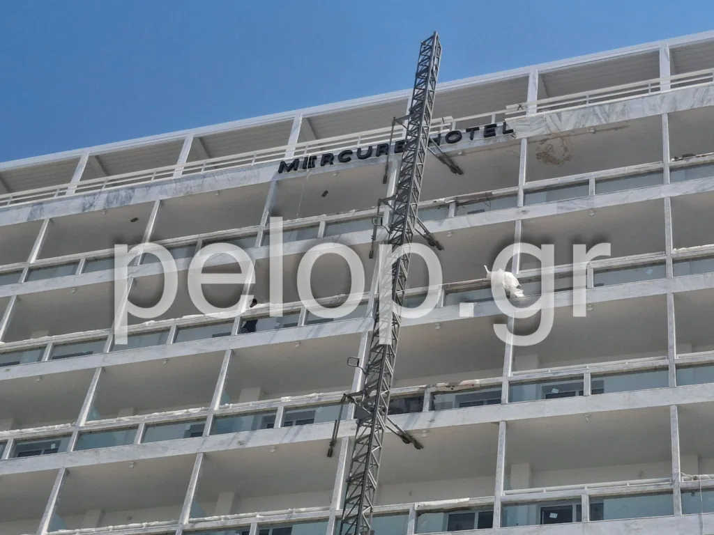 Πάτρα: Μπαίνουν οι μαρκίζες στο Mercure Patras Astir – Στην τελική ευθεία το άνοιγμα ΦΩΤΟ Πάτρα: Μπαίνουν οι μαρκίζες στο Mercure Patras Astir – Στην τελική ευθεία το άνοιγμα ΦΩΤΟ