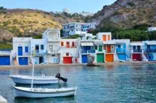 Μήλος: Το κρυφό “διαμάντι” των Κυκλάδων