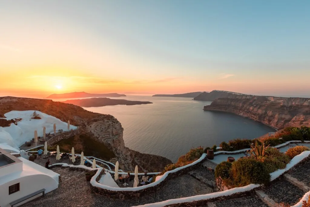 Wine Tourism: 4 ελληνικά οινοποιεία δίπλα στη θάλασσα που αξίζει να επισκεφθείς ΦΩΤΟ Wine Tourism: 4 ελληνικά οινοποιεία δίπλα στη θάλασσα που αξίζει να επισκεφθείς ΦΩΤΟ