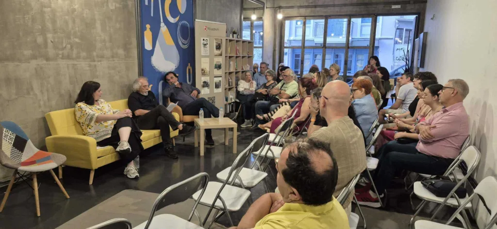 Οι «ωραίοι τρελοί» ξαναγύρισαν στην Πάτρα μέσα από τις ιστορίες της πόλης ΦΩΤΟ