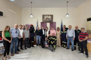 Δυτική Αχαΐα: Πυροσβεστικές στολές σε εθελοντές από τους Γιατρούς του Κόσμου