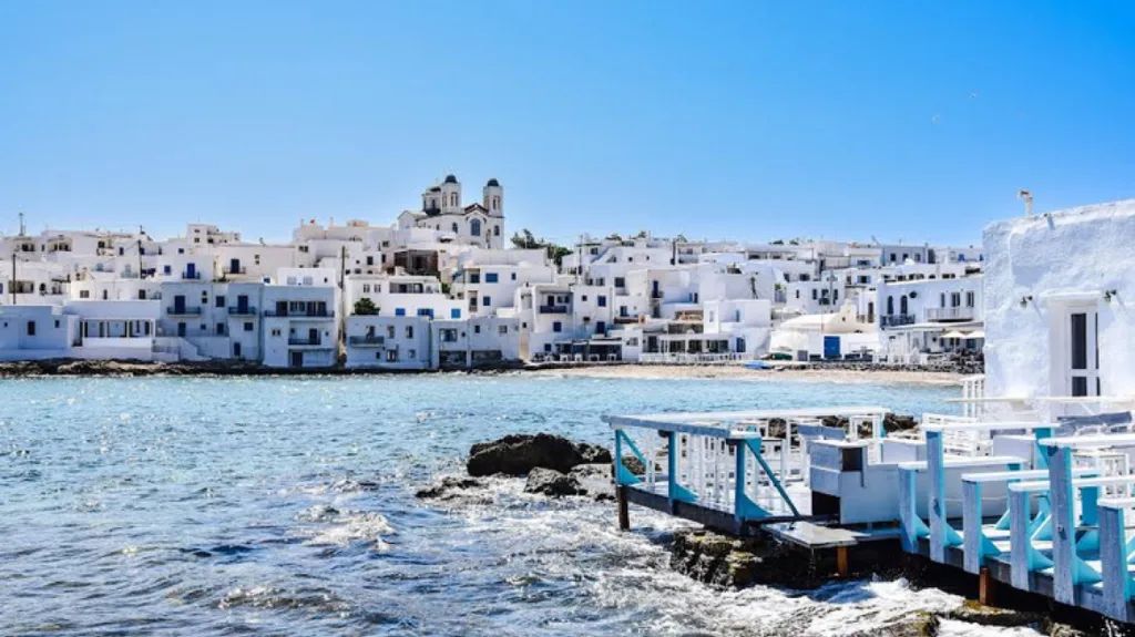 4+2 προορισμοί για solo travellers τα Σαββατοκύριακα του καλοκαιριού 4+2 προορισμοί για solo travellers τα Σαββατοκύριακα του καλοκαιριού