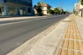 Ναύπακτος: Ολοκληρώθηκαν τα νέα πεζοδρόμια στην ανατολική πλευρά με αγωγό ομβρίων