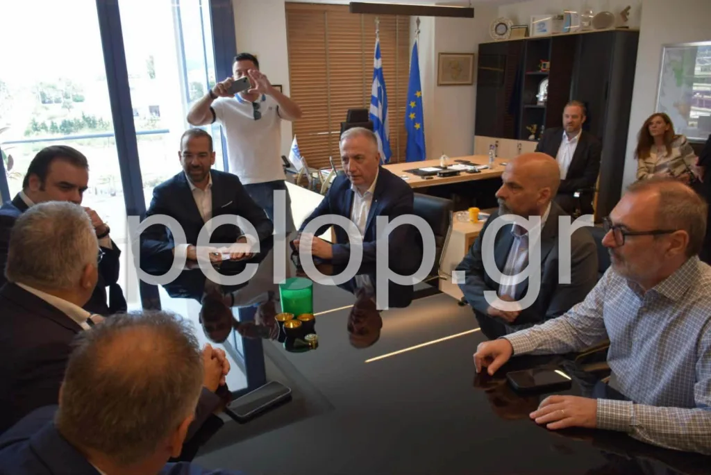 Πιερρακάκης από Πάτρα: Το λιμάνι «κλειδί» για ανάπτυξη, δουλειές και εξωστρέφεια Πιερρακάκης από Πάτρα: Το λιμάνι «κλειδί» για ανάπτυξη, δουλειές και εξωστρέφεια
