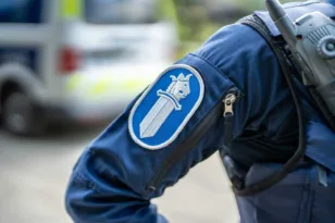 Αγωνία στην Όουλου για τις επιθέσεις με μαχαίρι – Οι αρχές ψάχνουν ύποπτο με ποδήλατο