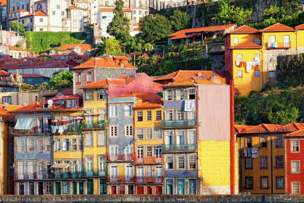 4+2 προορισμοί για solo travellers τα Σαββατοκύριακα του καλοκαιριού 4+2 προορισμοί για solo travellers τα Σαββατοκύριακα του καλοκαιριού