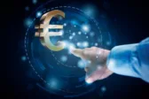 Ψηφιακό Ευρώ: Πώς θα αλλάξει την καθημερινότητα και τα πορτοφόλια μας
