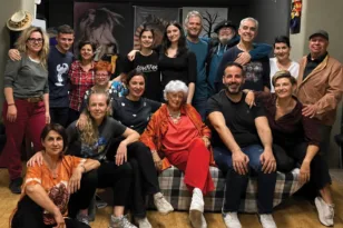Πάτρα: Οι «Αλαφροΐσκιωτοι» του Ρεφενέ ανεβαίνουν στο θέατρο Αγορά