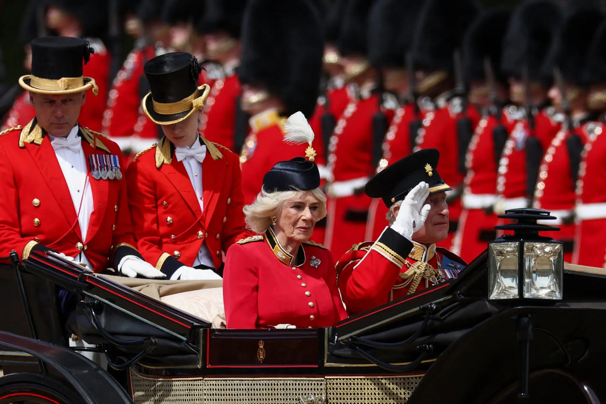 Κέιτ Μίντλετον: Η γαλάζια εμφάνιση στο Trooping the Colour που έκλεψε τις εντυπώσεις