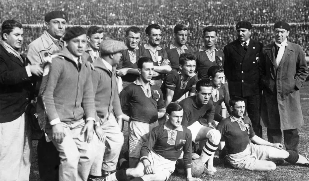 Από τον σκύλο που βρήκε το Κύπελλο μέχρι τον σεΐχη που μπήκε στο γήπεδο: Οι πιο παράξενες ιστορίες των Μουντιάλ Από τον σκύλο που βρήκε το Κύπελλο μέχρι τον σεΐχη που μπήκε στο γήπεδο: Οι πιο παράξενες ιστορίες των Μουντιάλ