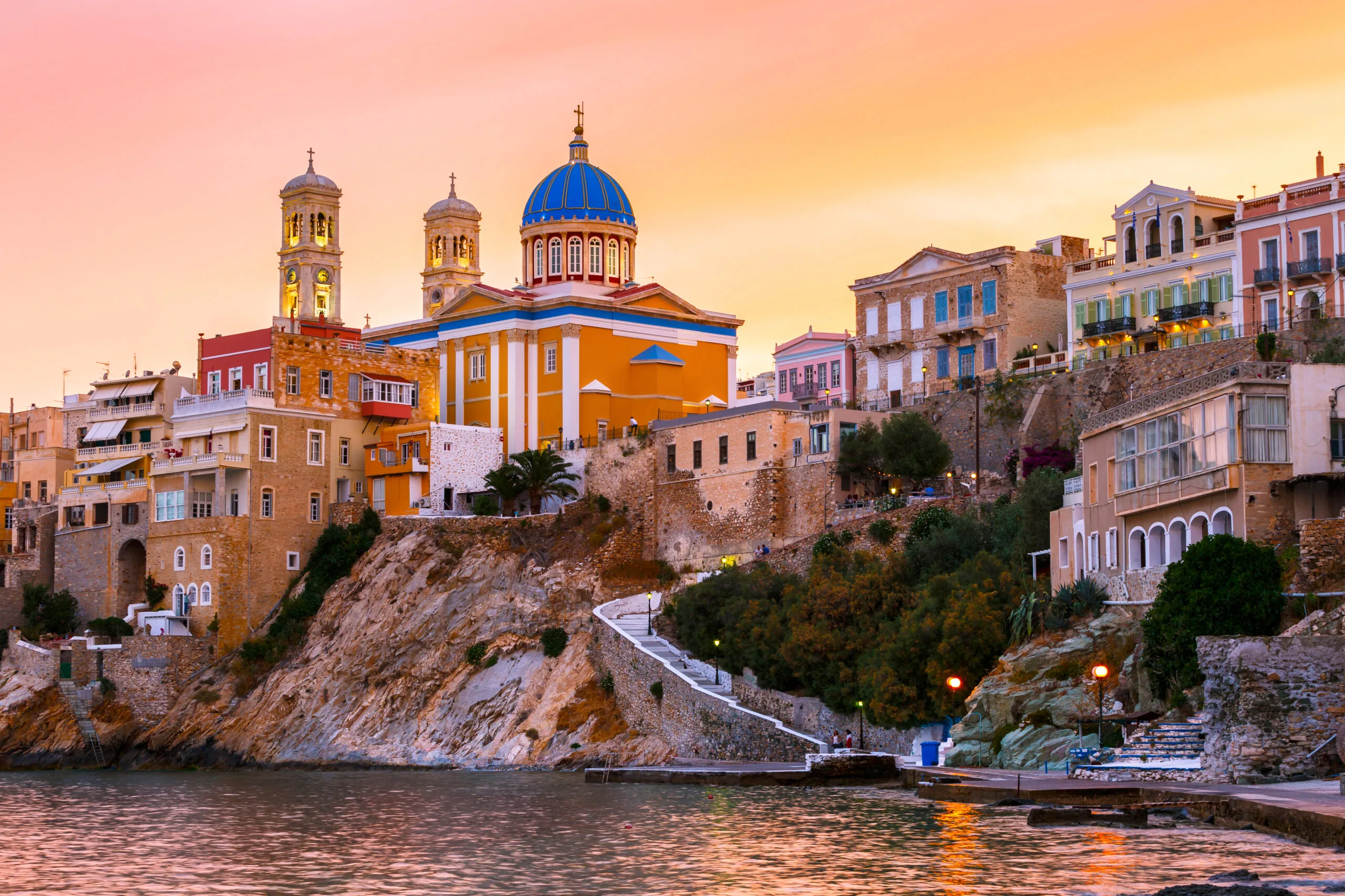 5 ελληνικοί προορισμοί για παρέες με διαφορετικά γούστα στις διακοπές 5 ελληνικοί προορισμοί για παρέες με διαφορετικά γούστα στις διακοπές